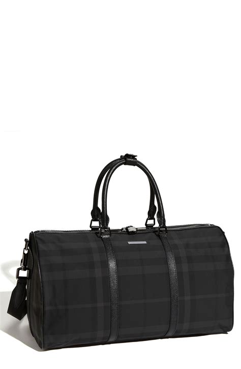 sacoche homme burberry|burberry duffle bag men's.